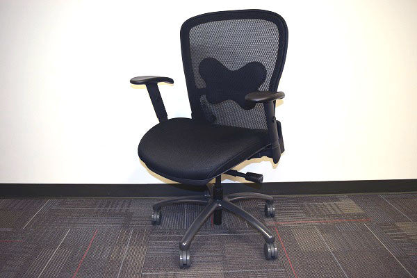 Cusp - E Chair