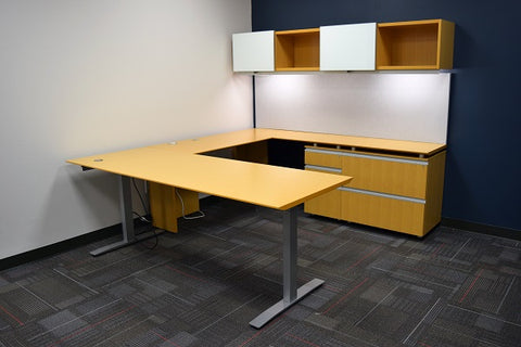 Knoll - Autostrada Maple and White Modern Private Office